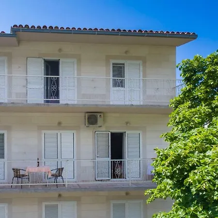 Vranjes Apartmán *